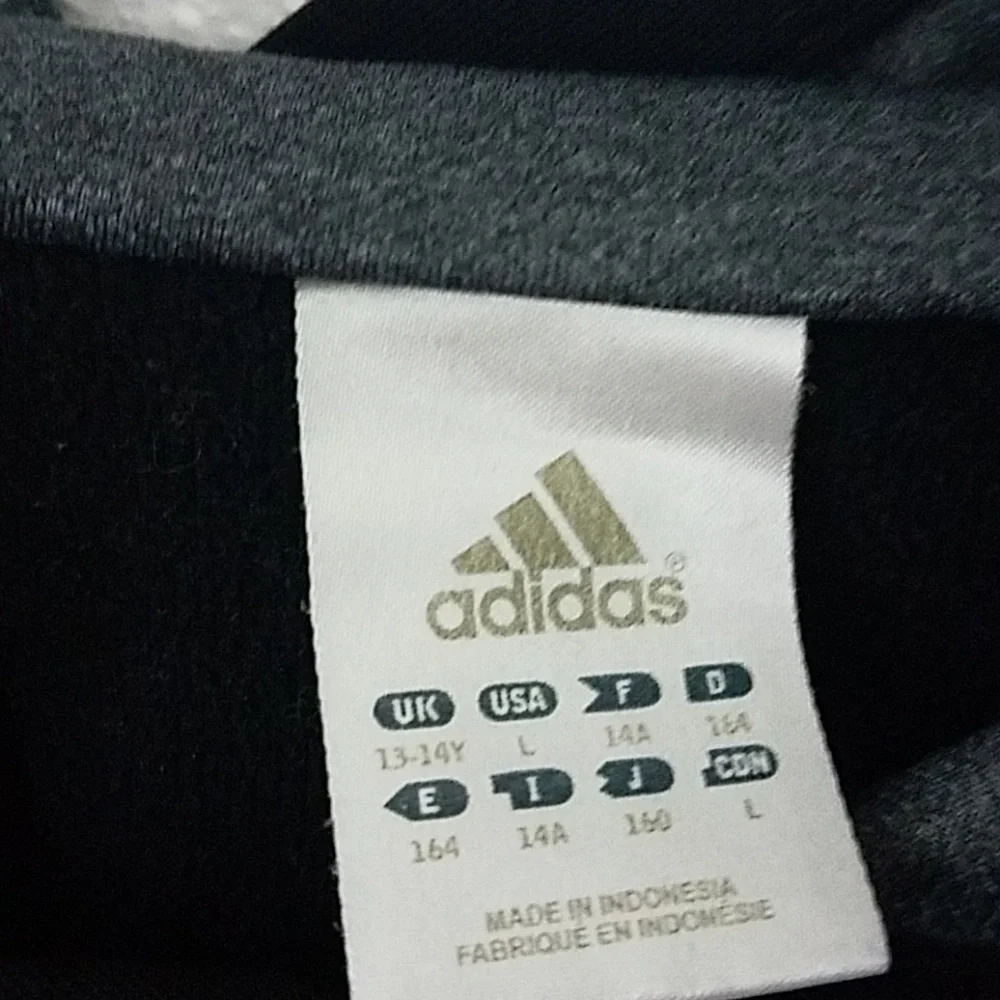 𝅺adidas large boys pullover hoodie logo 13-14Y